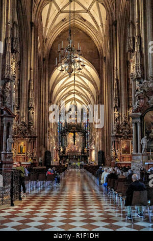 Vienne, Autriche - 02 septembre, 2018. Intérieur de la Cathédrale Saint Stephen Banque D'Images