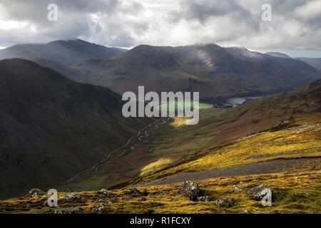 Gatesgarth et la lande à Fells vu de l'Hindscarth Edge, Lake District, Cumbria, Royaume-Uni Banque D'Images