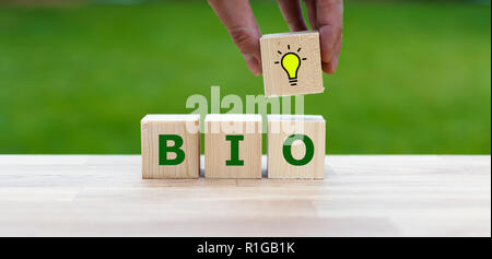 Formulaire dés le mot 'bio' comme symbole pour les aliments biologiques sains Banque D'Images