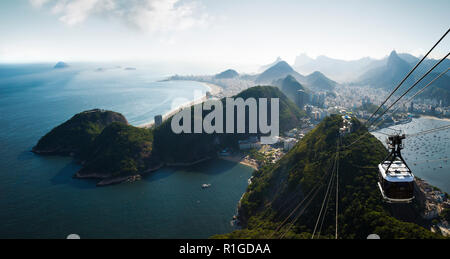 Panorama de Rio de Janeiro, du pain de sucre, le Brésil Banque D'Images