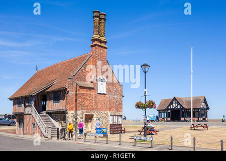 Suffolk Aldeburgh moot hall d'Aldeburgh Musée d'Aldeburgh le Moot Hall Market Place Croix Suffolk Aldeburgh England UK GO Europe Banque D'Images