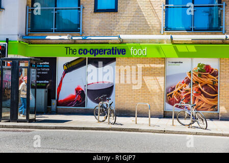 Une succursale de la Co-operative food store. Southampton, Hampshire, Angleterre, Royaume-Uni, UK, Europe Banque D'Images