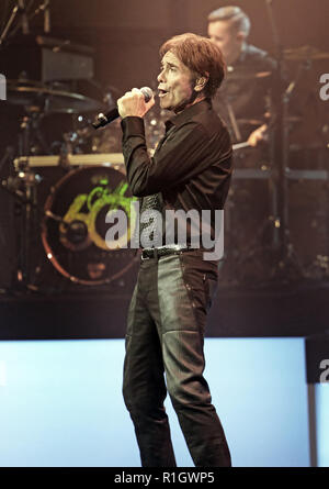 Sir Cliff Richard effectue à la Manchester Bridgewater Hall avec : Cliff Richard Où : Manchester, Royaume-Uni Quand : 12 Oct 2018 Credit : Sakura/WENN.com Banque D'Images