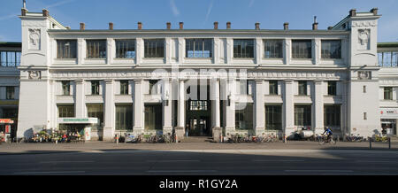 Wien, U-Bahn-Linie Gürtellinie, U6, früher Stadtbahn Station, Alser Straße - Vienne, ligne de métro U6, ancien Stadtbahn historique Banque D'Images