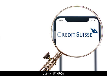 Soleure, Suisse - le 12 novembre 2018 : Le Credit Suisse logo affiché sur un smartphone moderne Banque D'Images