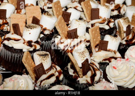S'Mores Cupcakes Banque D'Images