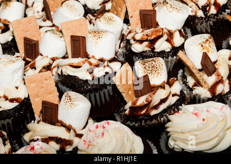 S'Mores Cupcakes Banque D'Images