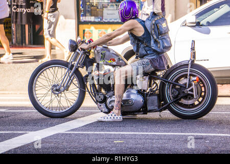 Une moto custom en Californie Banque D'Images