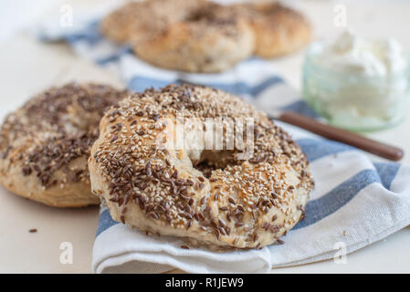 Bagels faits maison Banque D'Images