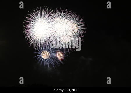 Au cours d'une explosion de Fireworks Fireworks Festival, Tokyo, Japon Banque D'Images