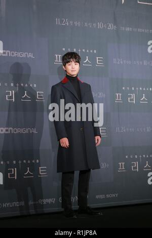 Séoul, Corée. 12Th Nov, 2018. Woo-jin Yeon, Yu-mi Jeong, Park Yong-woo assister à la conférence de la production de prêtre à Séoul, Corée, le 12 novembre 2018.(La Chine et la Corée à l'homme) Credit : TopPhoto/Alamy Live News Banque D'Images