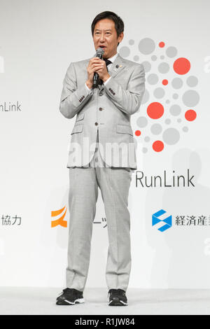 Daichi Suzuki, ancien dos nageur et commissaire de l'Agence Sports Japon parle au cours d'une conférence de presse pour annoncer un nouveau projet ''JAAF RunLink'' par l'Association japonaise des fédérations d'athlétisme le 13 novembre 2018, Tokyo, Japon. Credit : Rodrigo Reyes Marin/AFLO/Alamy Live News Banque D'Images