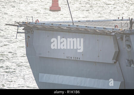 Plymouth, UK, 13 novembre 2018. Aujourd'hui, pour la première fois, l'USS New York amarré à Plymouth après avoir terminé l'exercice Trident stade plus tôt ce mois-ci. Crédit : Sam Whitfield - Ultime Shot/Alamy Live News Banque D'Images