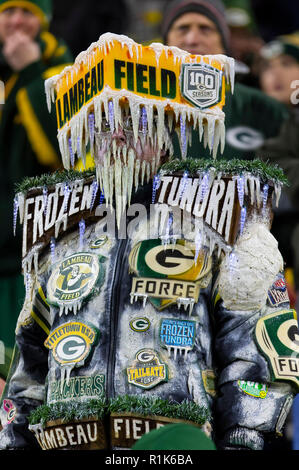 Green Bay, WI, USA. 11Th Nov, 2018. Un ventilateur de Green Bay ressemble au cours de la NFL football match entre les dauphins de Miami et les Packers de Green Bay à Lambeau Field de Green Bay, WI. Packers défait les dauphins 31-12. John Fisher/CSM/Alamy Live News Banque D'Images