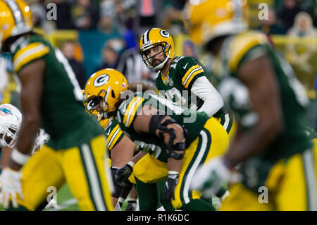 Green Bay, WI, USA. 11Th Nov, 2018. Green Bay Packers quarterback Aaron Rodgers # 12 en action au cours de la NFL football match entre les dauphins de Miami et les Packers de Green Bay à Lambeau Field de Green Bay, WI. Packers défait les dauphins 31-12. John Fisher/CSM/Alamy Live News Banque D'Images