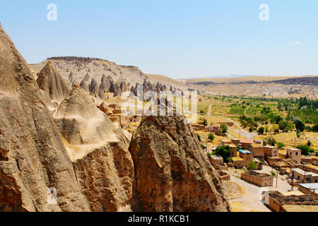 Selime monastère cathédrale ruines antiques à tour verte dans la région de Cappadoce, Turquie Banque D'Images