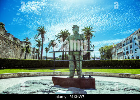 Statue du Roi Don Carlos dans le port de Cascais, région de Lisbonne, Portugal Banque D'Images