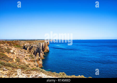 Vue de la côte de la "porta e pano de Muralha da praca selon la région de l'Algarve, Portugal Banque D'Images