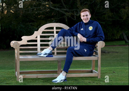 David Bates, en Écosse, lors d'un photocall à Édimbourg.APPUYEZ SUR ASSOCIATION photo.Date de la photo: Mardi 13 novembre 2018.Voir PA Story football Scotland.Le crédit photo devrait se lire comme suit : Jane Barlow/PA Wire.RESTRICTIONS : l'utilisation est soumise à des restrictions.Usage éditorial uniquement.Utilisation commerciale uniquement avec l'accord écrit préalable de la Scottish FA.Pour plus d'informations, appelez le +44 (0)1158 447447. Banque D'Images