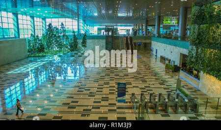Hall des arrivées à l'aéroport de Changi, Singapour Banque D'Images