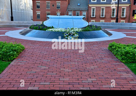 Mémorial de l'application de la loi du Massachusetts à ceux qui ont été tués lorsqu'ils sont en service, situé dans la région de garden of Massachusetts State House, Boston Banque D'Images