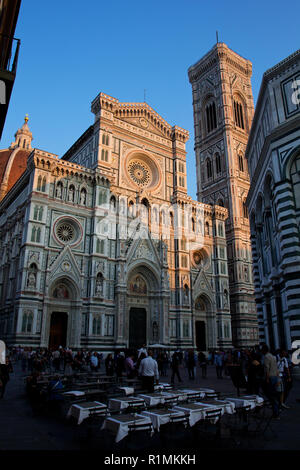 Duomo (la cathédrale de Florence) et le Baptistère de Saint-Jean Banque D'Images