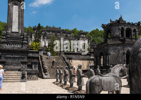 Tombeau de Khai Dịnh Mausolée Ung officiellement situé dans Chau Chu montagne près de Hue Vietnam Asie construit pour Empereur Khai Dịnh douzième empereur des Nguyen Banque D'Images