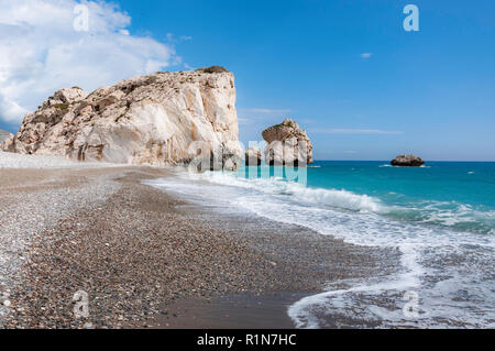 Plage d'Aphrodite (Petra tou Romiou), Kouklia, Pafos District, République de Chypre Banque D'Images