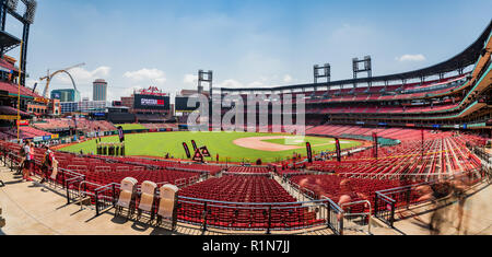 Un panorama de la saint Louis Cardinal's Busch Stadium à St Louis pendant un événement Spartan Stadium. Banque D'Images