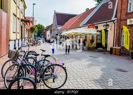 Il a été ultime destination de vacances en Estonie. Rue de Parnu - Pärnu - , Pärnu County, l'Estonie, pays Baltes, Europe. Banque D'Images