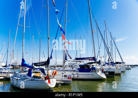 Le NIDA Port et la marina. Le NIDA est une ville touristique en Lituanie, le centre administratif de la municipalité de Neringa. Nida, Municipalité de Neringa, pays de Klaipeda Banque D'Images