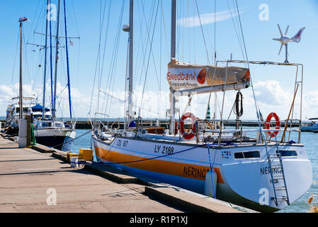 Le NIDA Port et la marina. Le NIDA est une ville touristique en Lituanie, le centre administratif de la municipalité de Neringa. Nida, Municipalité de Neringa, pays de Klaipeda Banque D'Images