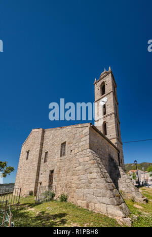 L'église paroissiale de Saint-Nicolas, 19e siècle, dans la microrégion Aullene, Alta Rocca, Corse-du-Sud, Corse, France Banque D'Images