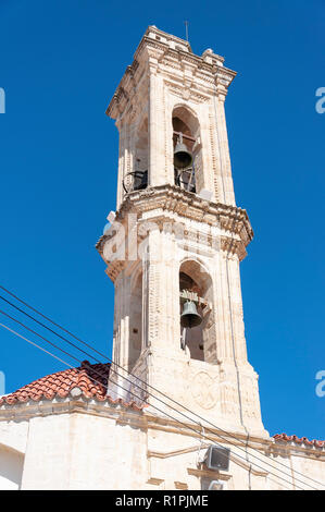 Clocher du monastère de la Sainte Croix (Timios Stavros), Omodos (montagnes Troodos), Limassol District, République de Chypre Banque D'Images