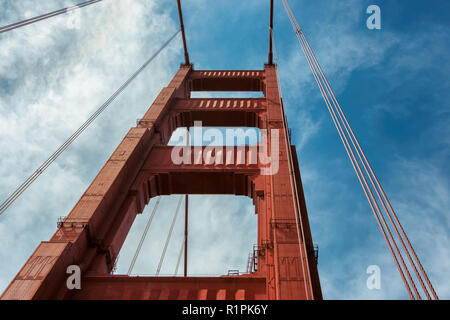 Gros plan Golden Gate Bridge, San Francisco, Californie Banque D'Images