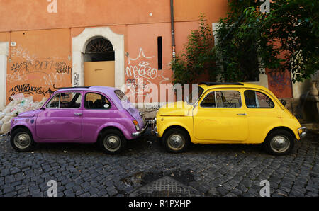 Fiat Cinquecento ( 500 ) à Rome. Banque D'Images