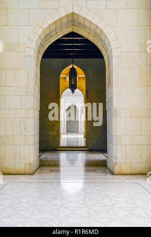 Impressionnant nouveau Sultan Qaboos Grand Mosque, Muscat, Oman. Banque D'Images