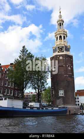Montelbaanstoren, Montelbaans Tower sur Oudeschans dans la ville d'Amsterdam, Hollande, Pays-Bas Banque D'Images