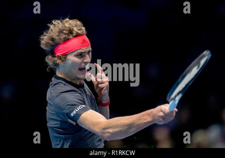 Londres, Royaume-Uni. 14Th Nov 2018. Alexander Zverev (Allemagne) pendant quatre jours le deuxième round robin match à la finale ATP Nitto Londres à l'O2, Londres, Angleterre le 14 novembre 2018. Photo par Andy Rowland. Crédit : Andrew Rowland/Alamy Live News Banque D'Images