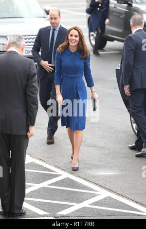 Le duc et la duchesse de Cambridge arrivent au McLaren Technology Centre en composites Rotherham. Banque D'Images