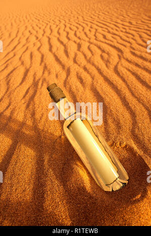 Le rendu 3D d'un message dans une bouteille perdue dans les sables d'une plage Banque D'Images
