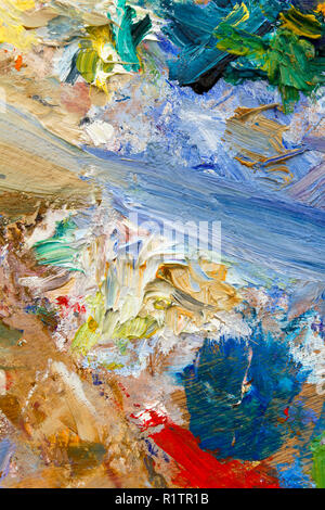 Multi-couleur vibrante de l'huile ou l'acrylique artistes semi palette abstract close-up Banque D'Images