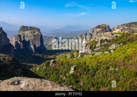 Météores, UNESCO World Heritage site, tours de conglomérat et de monastères, Grèce Banque D'Images