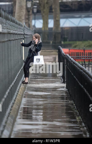 Old Royal Naval College de Greenwich, London, UK. 12 Février, 2016. Une combinaison des effets de l'après les récentes tempêtes et une marée haute ca Banque D'Images