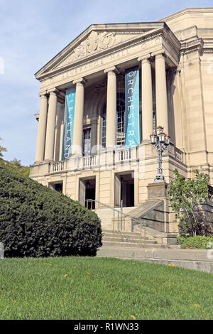 Severance Hall, accueil de l'Orchestre de Cleveland, est un néo-classique/géorgien historique bâtiment conçu dans University Circle, Cleveland, Ohio, USA. Banque D'Images