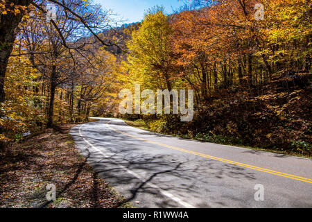 Scène d'automne dans le Vermont montagnes près de Stowe Banque D'Images