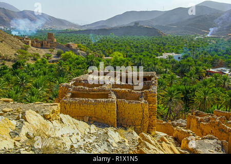 Birkat al Mouz ou Bait Al Subah à Harat al Saybani en dehors de Nizwa, Oman. Banque D'Images