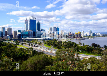 Perth CBD vu de King's Park, Australie occidentale Banque D'Images