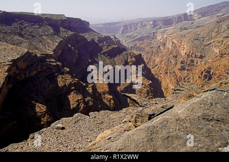 Portrait de Jebel Akhar. Le Jebel Akhar (Al Jabal al Akhdar) fait partie de la gamme des montagnes Hajar Al dans Ad Dakhiliyah Gouvernorat d'Oman. Banque D'Images