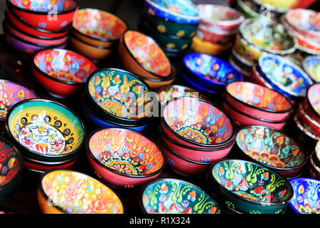 'Ce type d'artisanat d'art fait main est célèbre dans les cultures du Moyen-Orient ainsi que dans l'un, habituellement vendus dans une boutique de souvenirs..Plus tr Banque D'Images